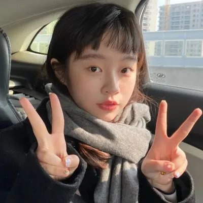 黎明时分的年轻人们